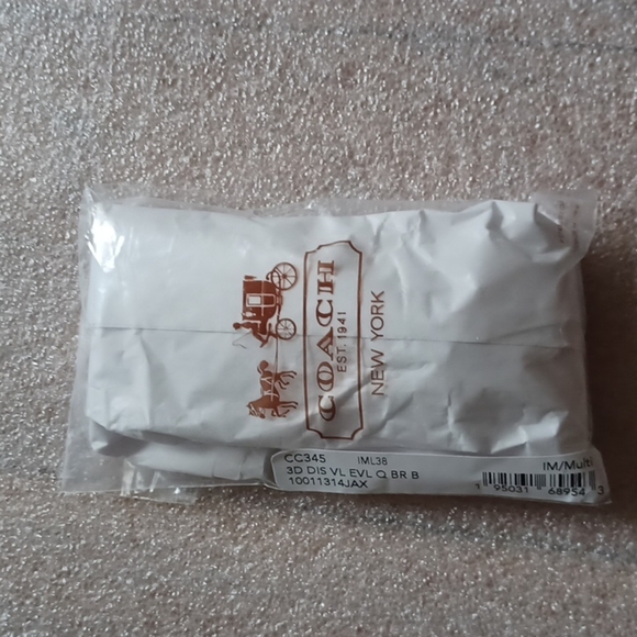 𝅺NWT Disney X Coach Evil Queen Bear Bag Charm - Picture 6 of 7